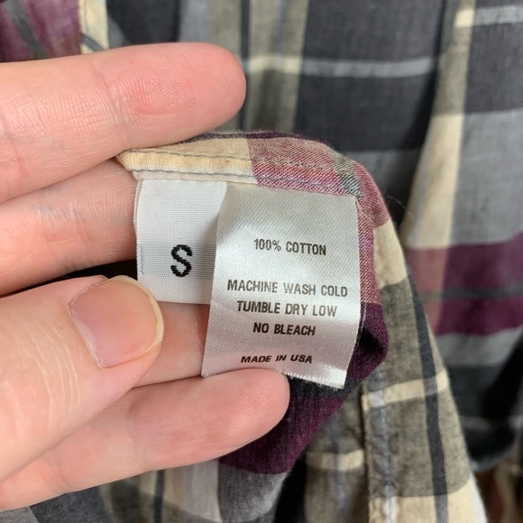 UNIS Lightweight Plaid Button Down Shirt - Picture 7 of 7